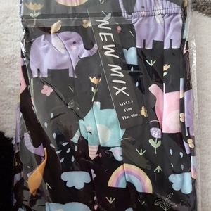 plus sized cute elephant leggings